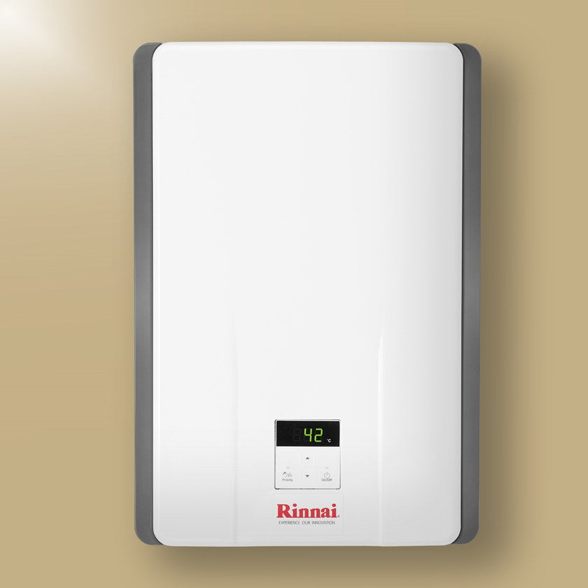 KOOPJESGEBIED Waterverwarmer Gaswaterverwarmer RINNAI ONE 11i Methaan REU-A1111FFU-NG Compleet met rookgasafvoerset